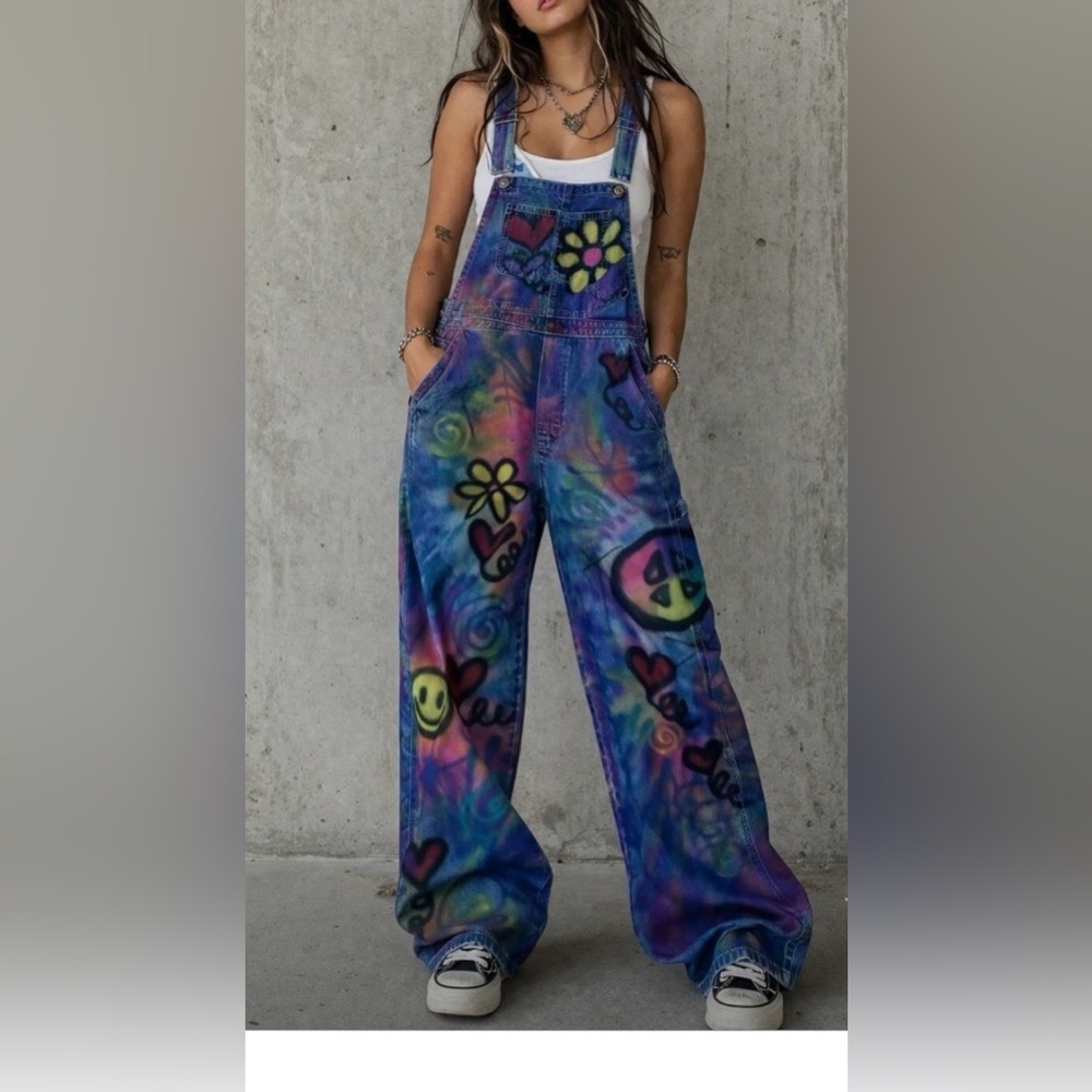 Gap Y2K Tie-Dye Graffiti Overalls with Smiley & Heart Motifs 2000’s Sz S